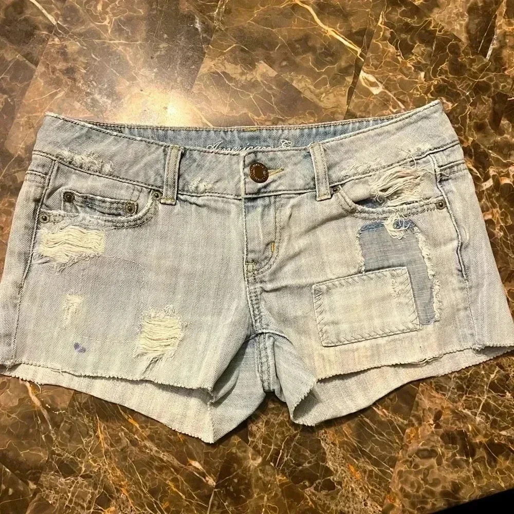 American eagle light wash shorts size 4